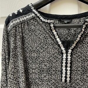 Lucky Brand Top Womens 3X Black White Boho Embroidered Peasant Top Long Sleeve‎